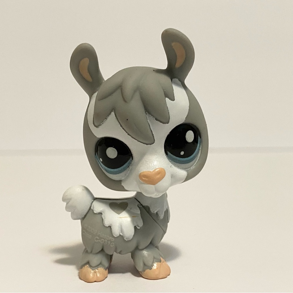 Littlest Pet Shop Prized Pets #1937 Vintage Authentic Llama Alpaca LPS Figure